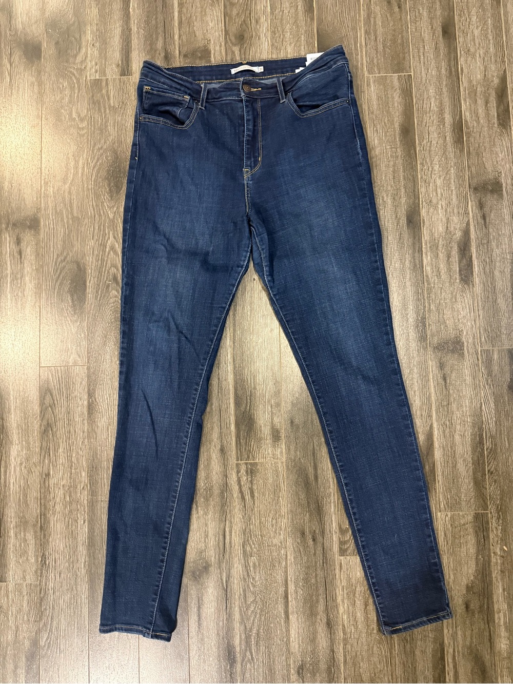 Levi High Waisted Skinny